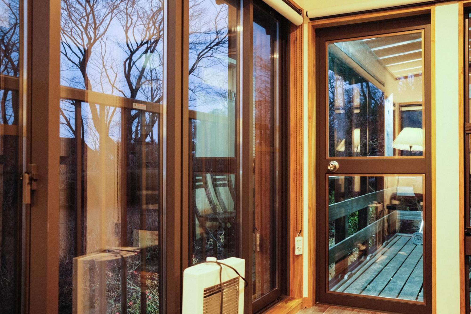伊豆高原 温泉付別荘 Isana Mountain Villa Futo Exteriör bild