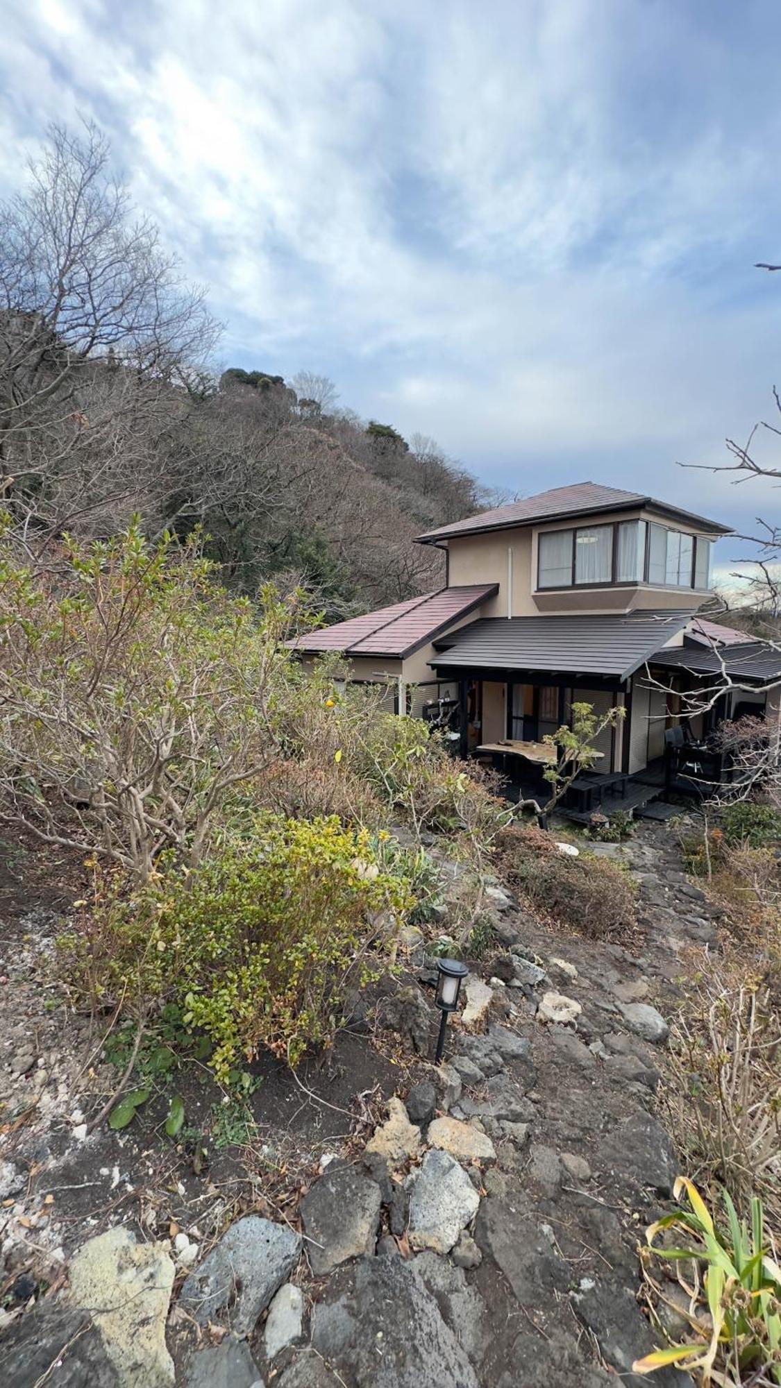 伊豆高原 温泉付別荘 Isana Mountain Villa Futo Exteriör bild