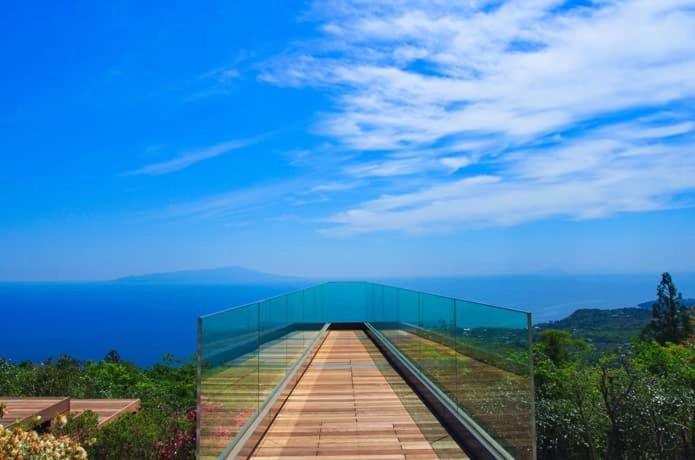 伊豆高原 温泉付別荘 Isana Mountain Villa Futo Exteriör bild