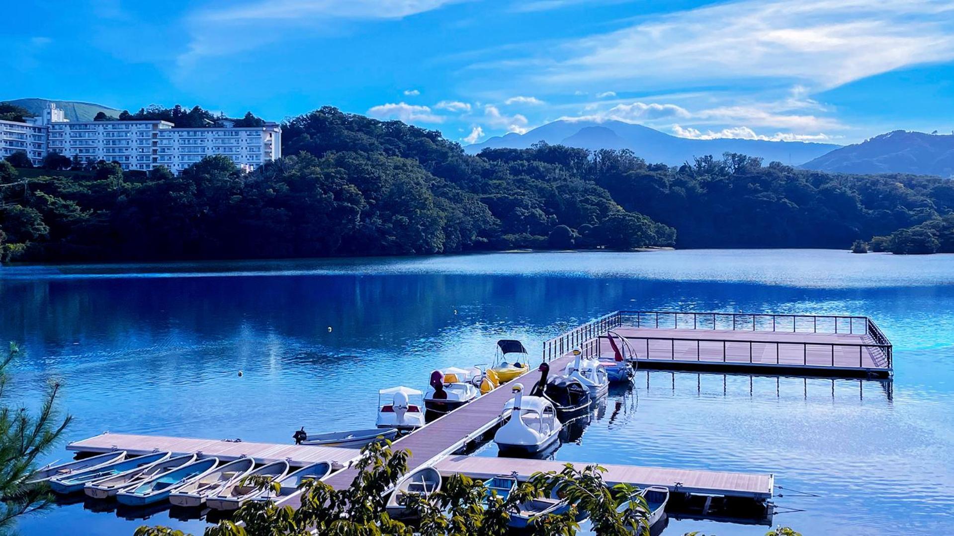 伊豆高原 温泉付別荘 Isana Mountain Villa Futo Exteriör bild